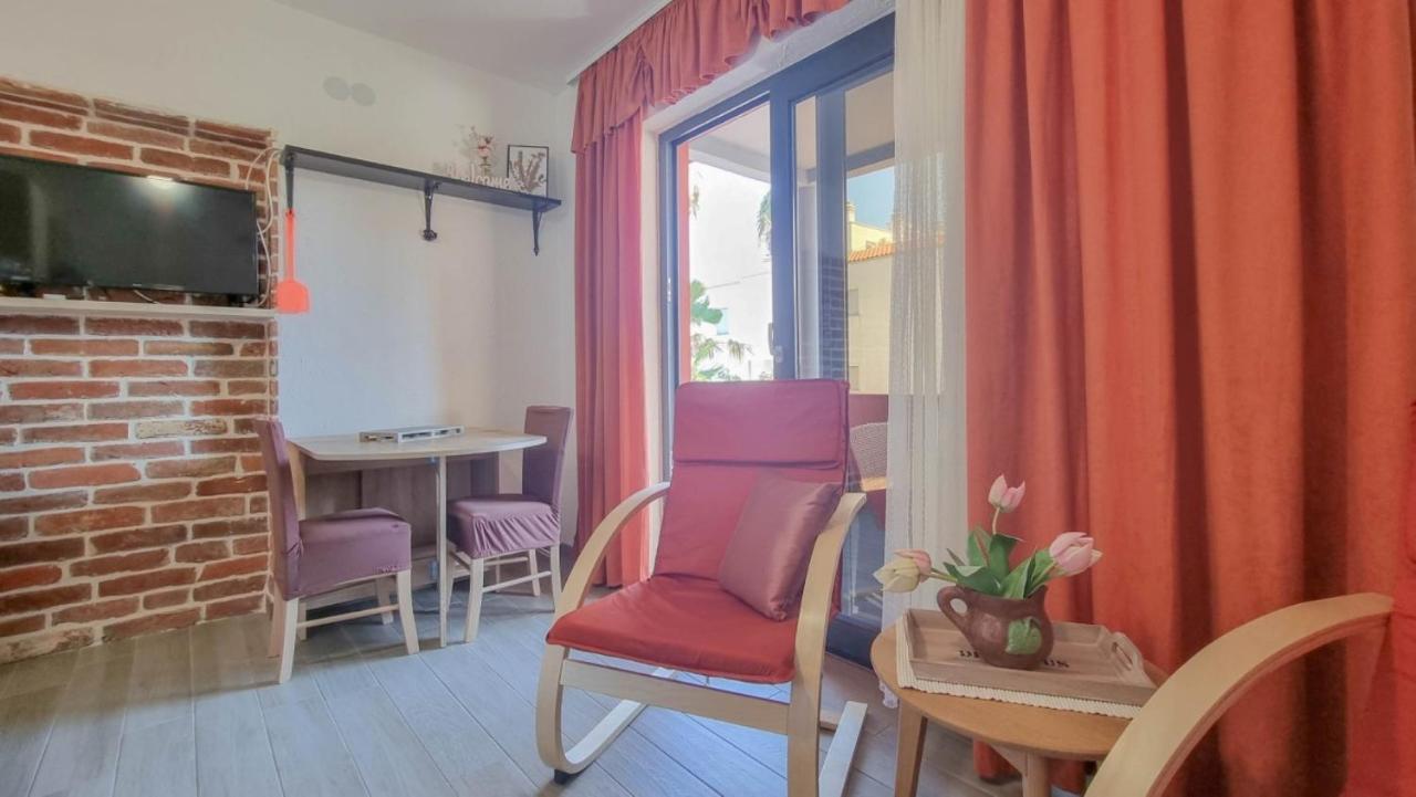 Enio Apartment Novigrad  ภายนอก รูปภาพ