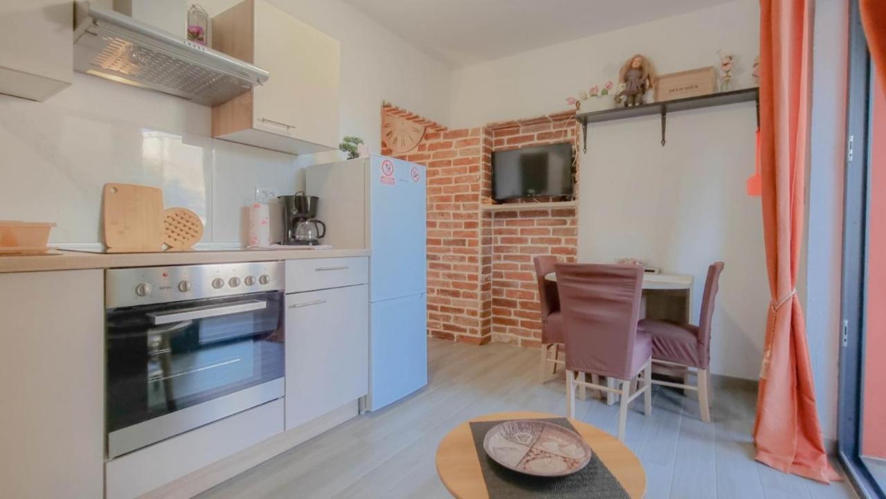 Enio Apartment Novigrad  ภายนอก รูปภาพ